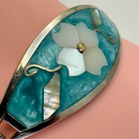 Vintage Taxco Mexico Mother of Pearl Floral Inlay Silver Bracelet Southwestern - Picture 9 of 10